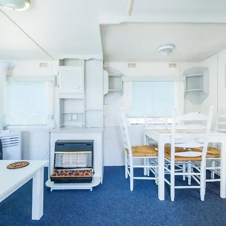 山林小屋 Piaski -